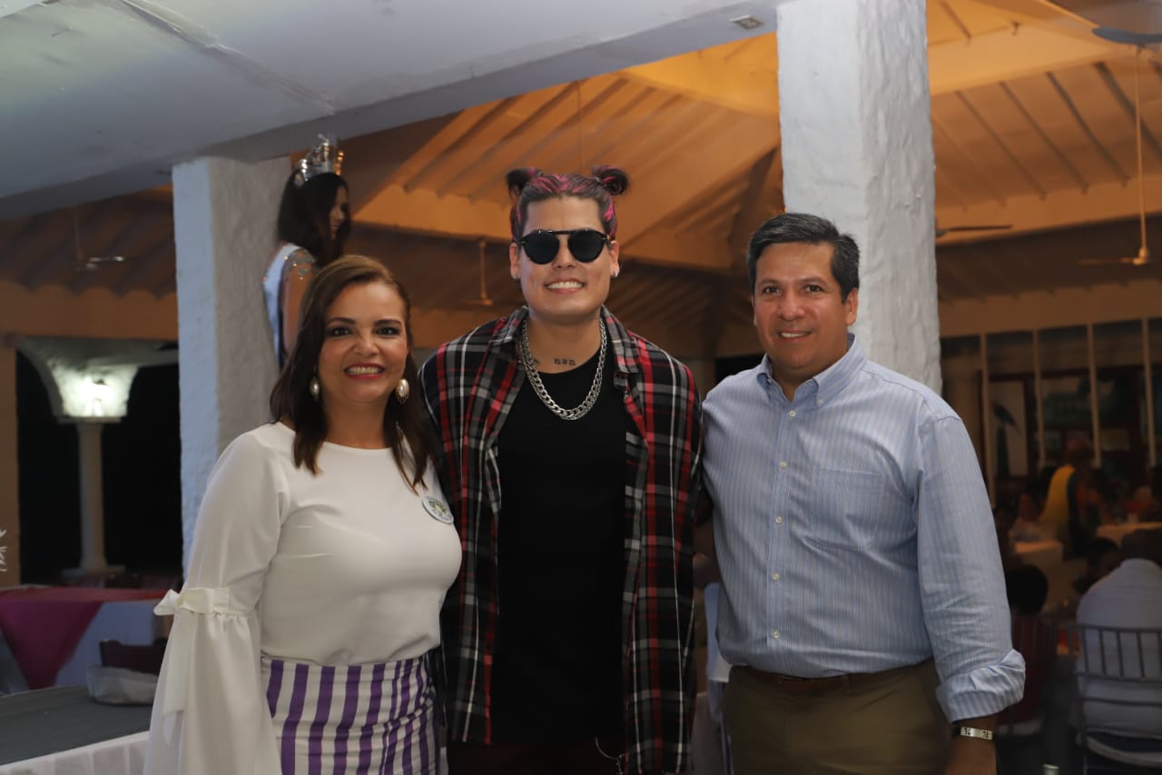 Artista invitado al evento.